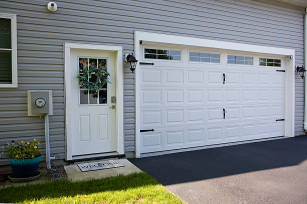 24/7 Emergency Garage Door Panel Replacement experts in Van Wert County County, OH